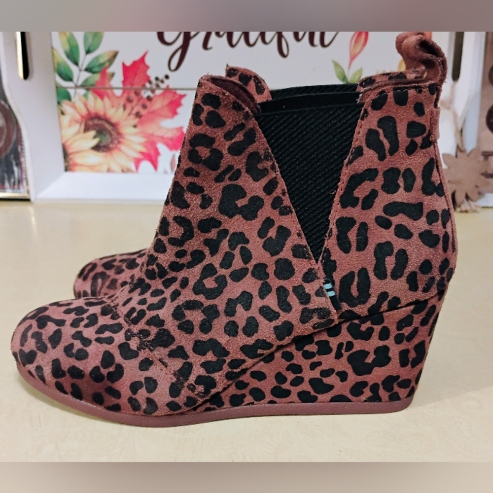 TOM'S CHEETAH PRINT WEDGES